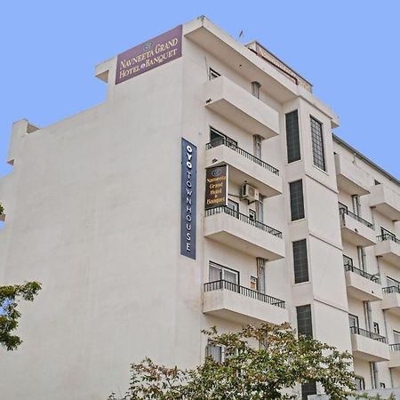 Townhouse Navneeta Grand Otel Kakarmatha Dış mekan fotoğraf