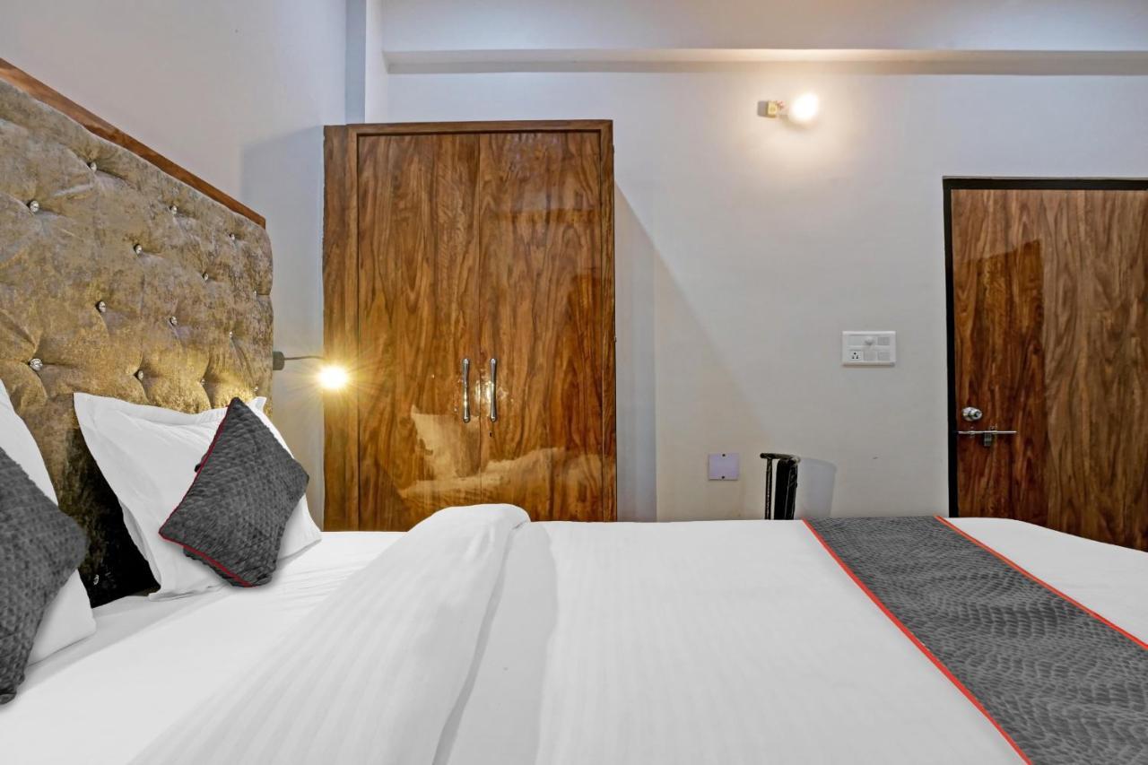 Townhouse Navneeta Grand Otel Kakarmatha Dış mekan fotoğraf