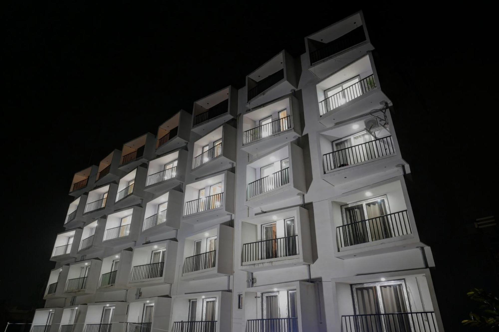 Townhouse Navneeta Grand Otel Kakarmatha Dış mekan fotoğraf